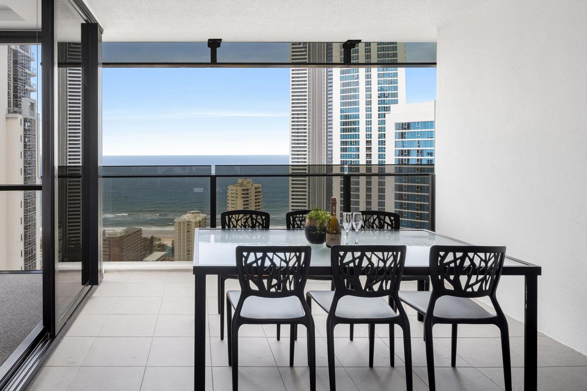 Holiday Holiday Circle On Cavill Apartments Gold Coast Chambre photo