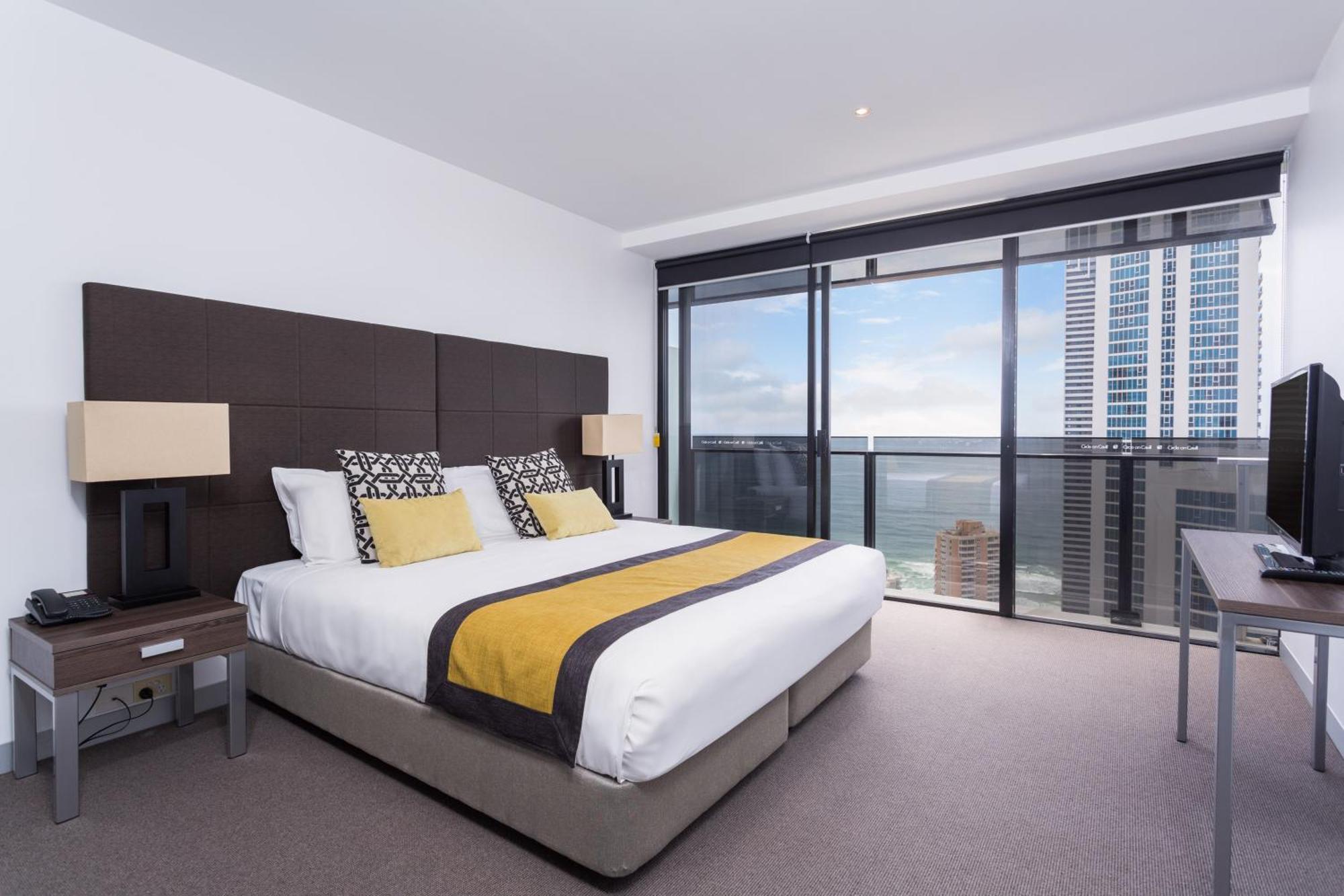Holiday Holiday Circle On Cavill Apartments Gold Coast Chambre photo