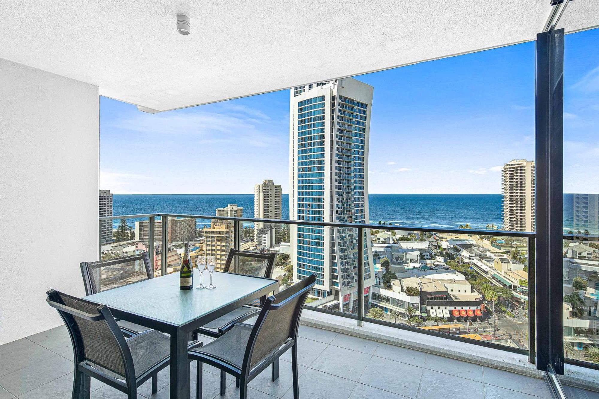 Holiday Holiday Circle On Cavill Apartments Gold Coast Chambre photo