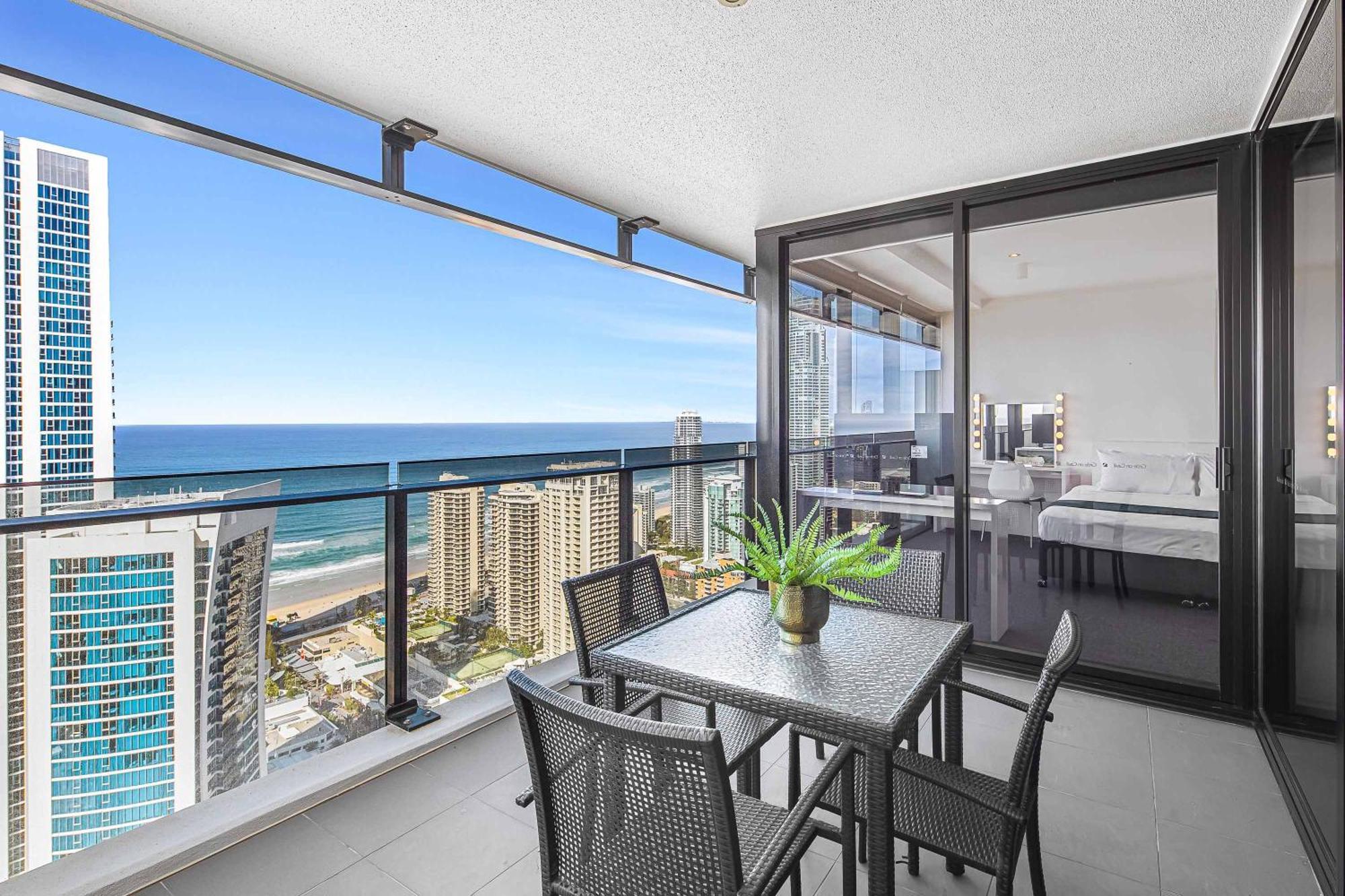 Holiday Holiday Circle On Cavill Apartments Gold Coast Chambre photo